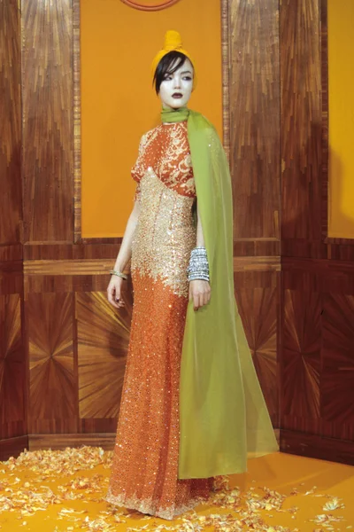 Look 28